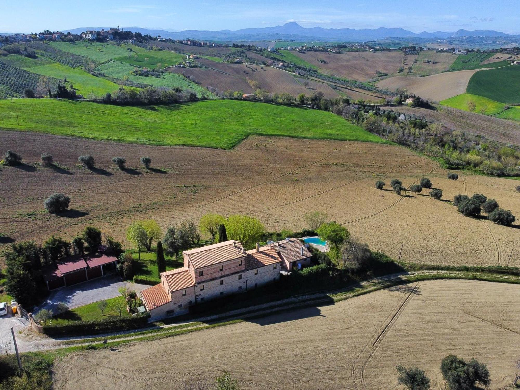 Casali Marchigiani - Ville Vacanza Private Con Piscina Ostra Exterior foto